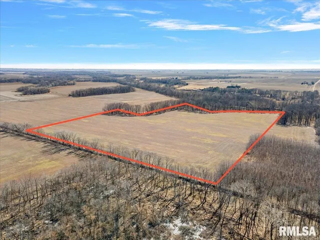 $1,749,343 | 13505 West Long Point Road, Niantic, IL 62551