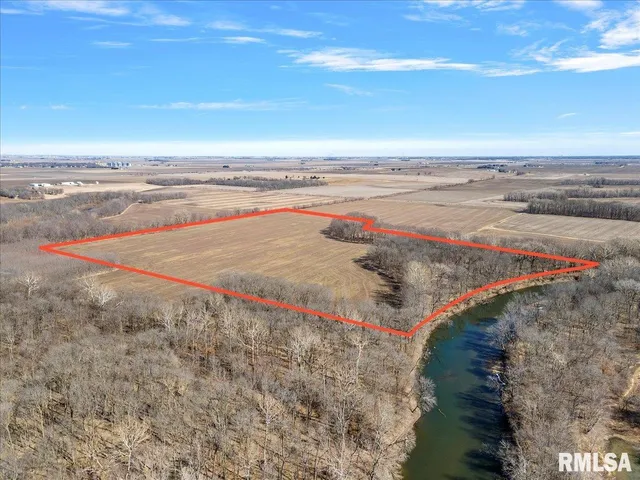 $1,749,343 | 13505 West Long Point Road, Niantic, IL 62551