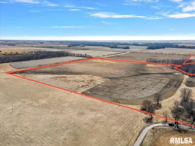 $1,749,343 | 13505 West Long Point Road, Niantic, IL 62551