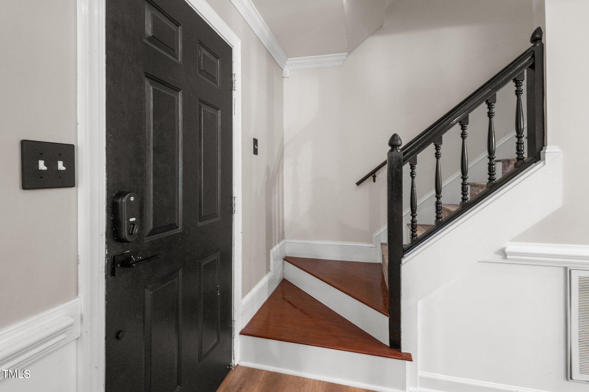 3541 East Jameson Road Raleigh, NC 27604 - Photo 8 of 38 a view of entryway