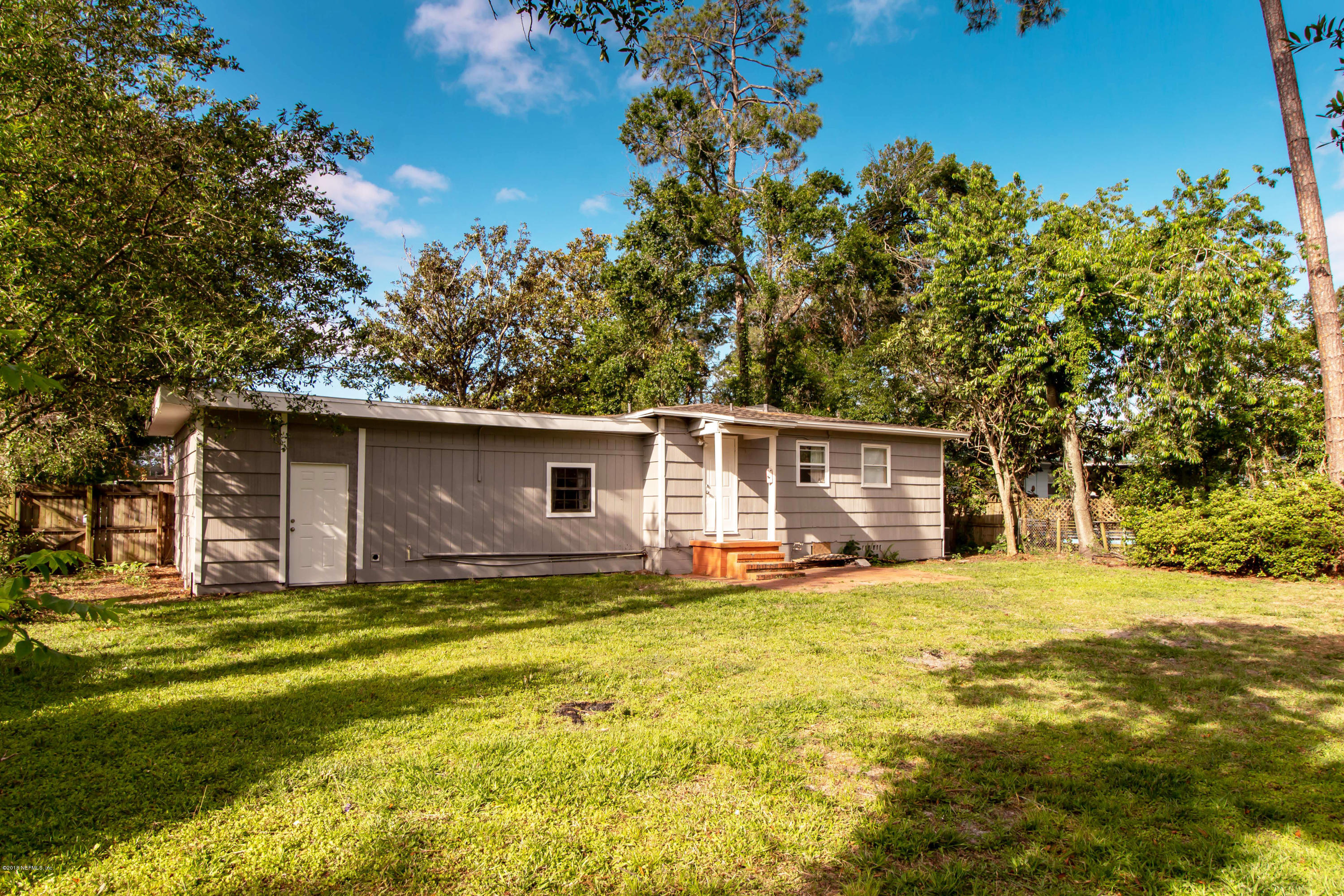 7103 Waikiki Road Jacksonville, FL 32216 - Photo 20 of 21 Rear View 1