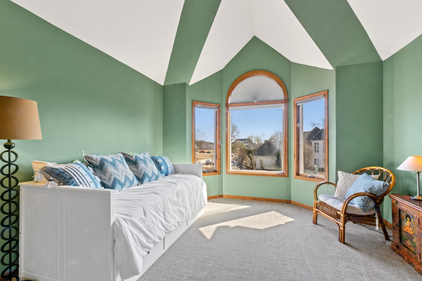 13610 South Kickapoo Trail Homer Glen, IL 60491 - Photo 17 of 37 a living room with furniture and a window