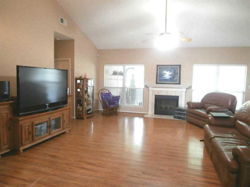 419 Oak Road Belle Chasse, LA 70037 - Photo 5 of 19 Gallery Image 5