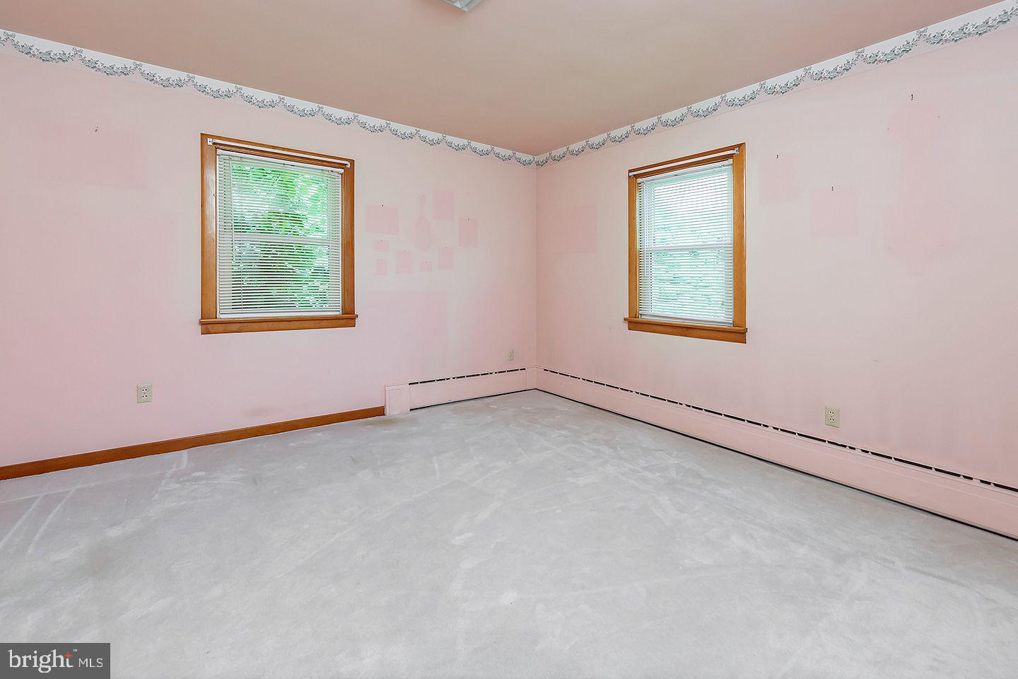 212 East Lake Road Pilesgrove, NJ 08098 - Photo 8 of 20 Bedroom 1