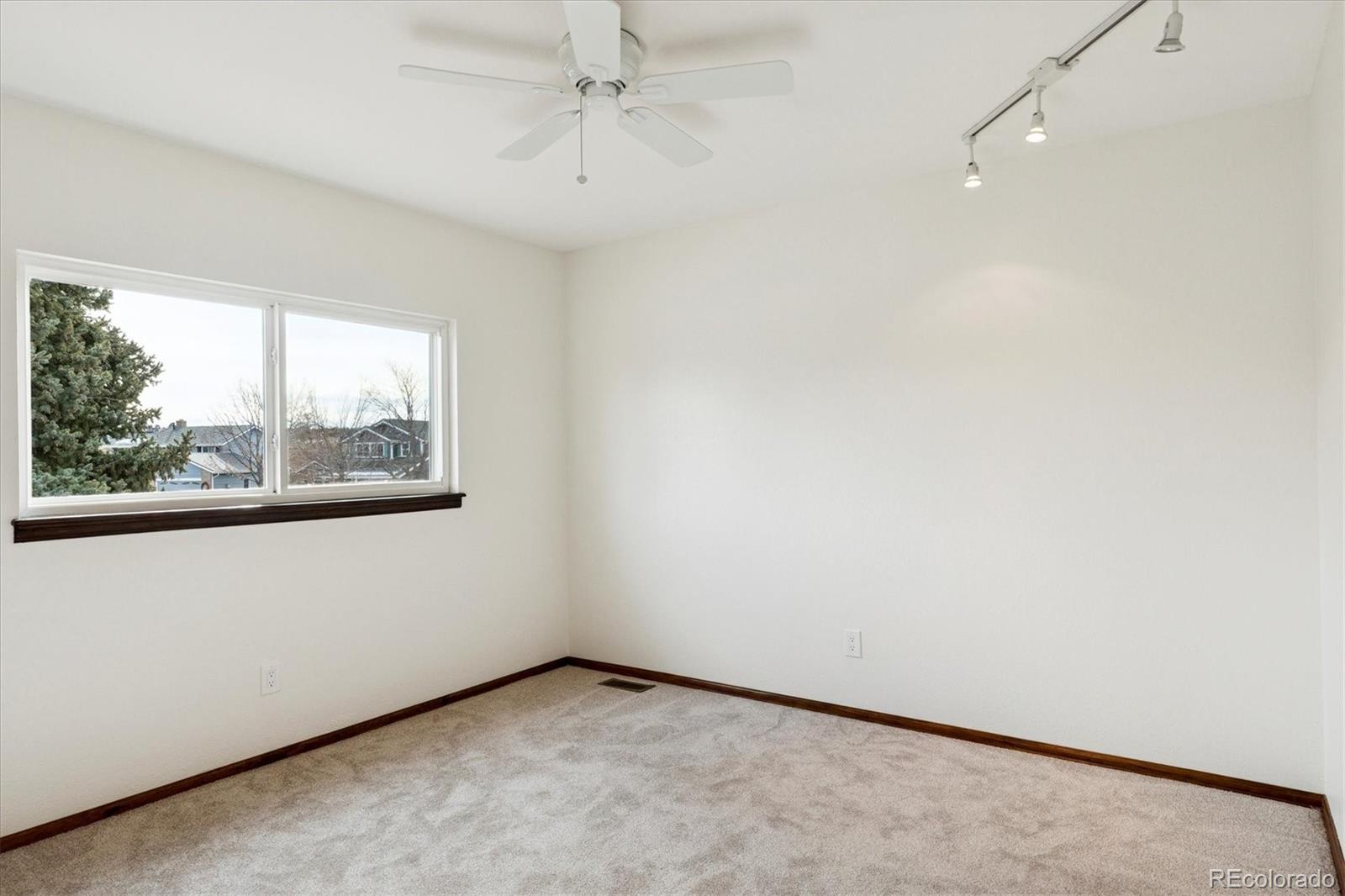 533 Old Stone Drive Highlands Ranch, CO 80126 - Photo 20 of 28