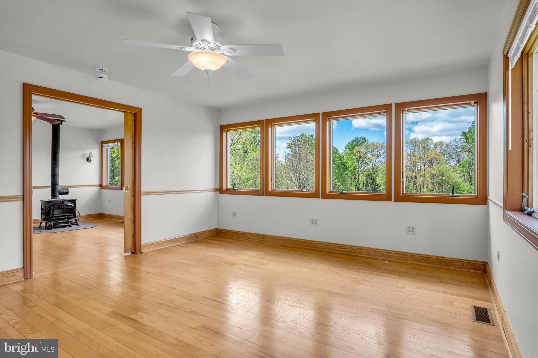 525 Andersontown Road Dover, PA 17315 - Photo 5 of 56 Living Room