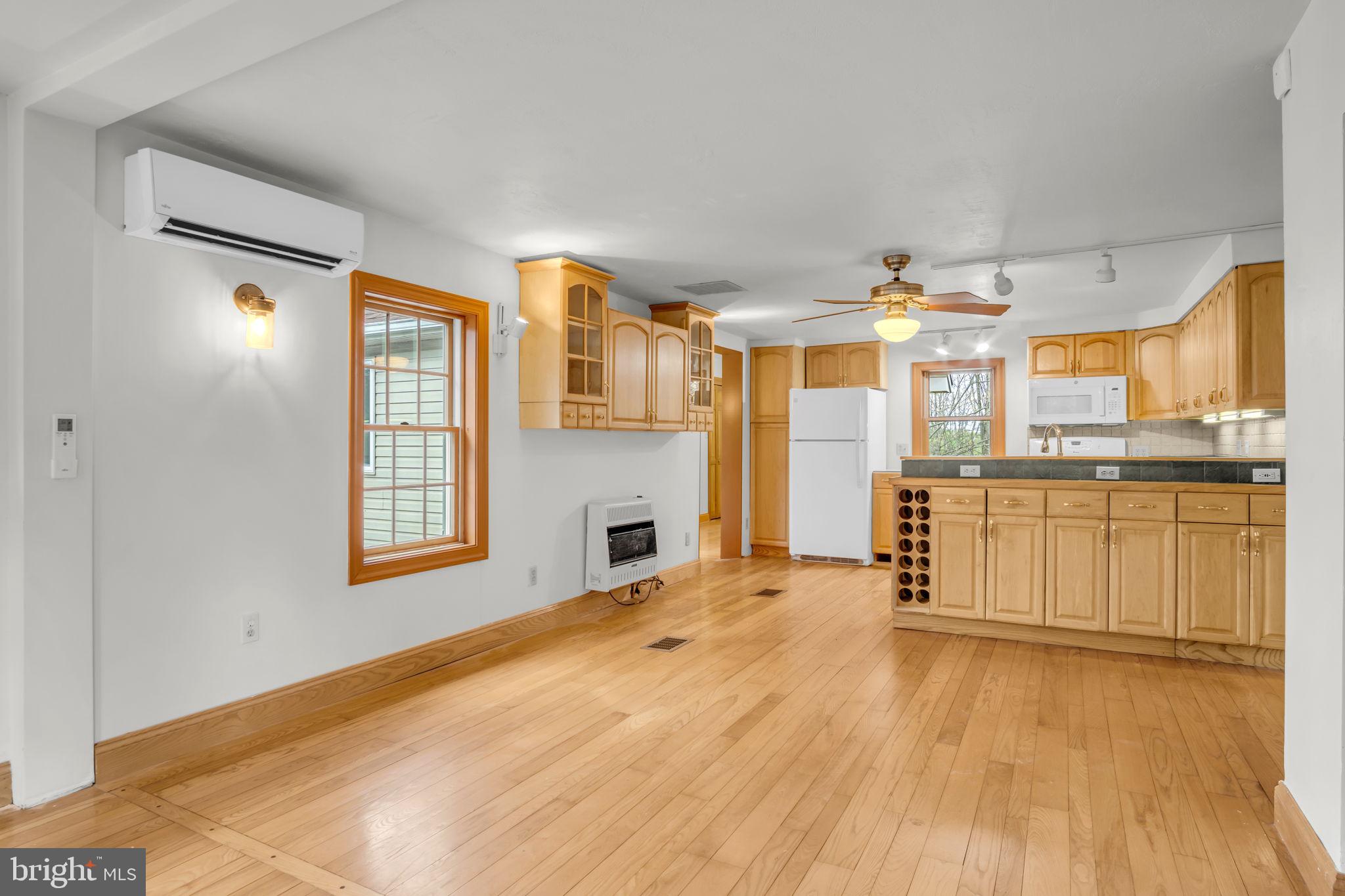 525 Andersontown Road Dover, PA 17315 - Photo 10 of 56 Dinning Room