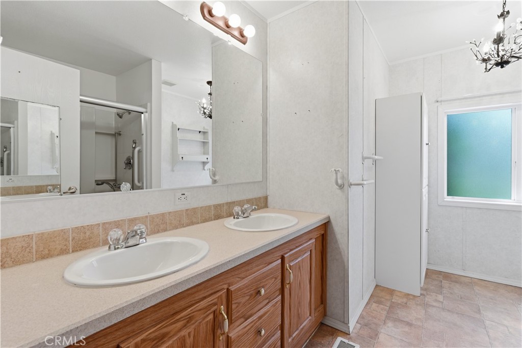 22899 Byron Road, Unit 16 Crestline, CA 92325 - Photo 27 of 33