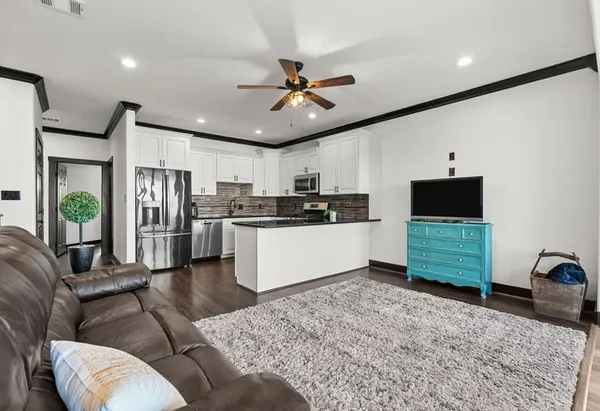 $424,000 | 4514 Boulevard Street, Bacliff, TX 77518