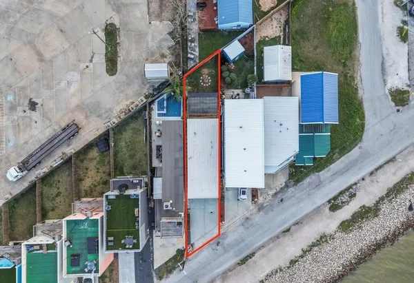 $424,000 | 4514 Boulevard Street, Bacliff, TX 77518