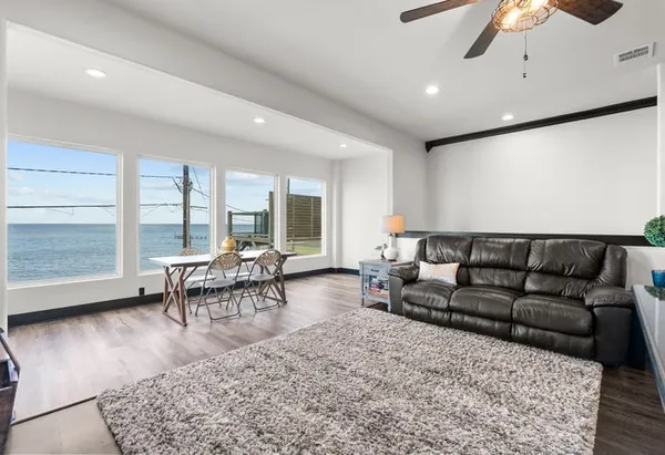 $424,000 | 4514 Boulevard Street, Bacliff, TX 77518