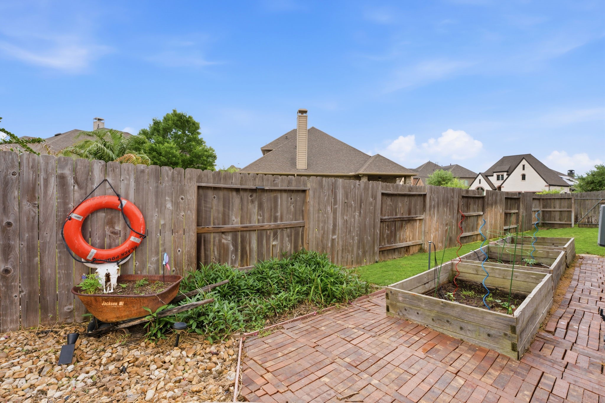 27906 Arden Trail Spring, TX 77386 - Photo 43 of 49 a front view of a house with garden