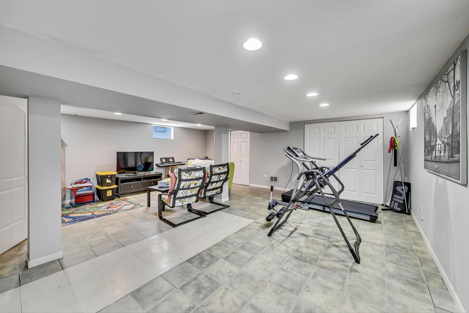 1218 Elliott Street Park Ridge, IL 60068 - Photo 16 of 24 a view of a room with gym equipment