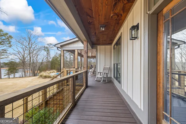 $3,500,000 | 300 Black Pt Drive, Hartwell, GA 30643