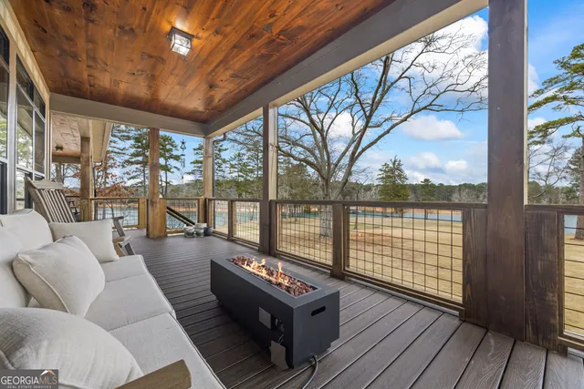 $3,500,000 | 300 Black Pt Drive, Hartwell, GA 30643