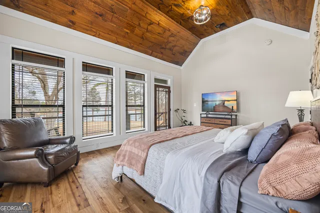 $3,500,000 | 300 Black Pt Drive, Hartwell, GA 30643