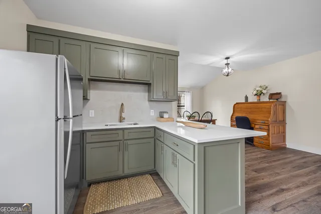 $3,500,000 | 300 Black Pt Drive, Hartwell, GA 30643