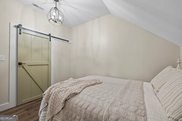 $3,500,000 | 300 Black Pt Drive, Hartwell, GA 30643