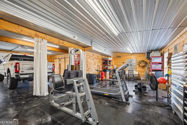 $3,500,000 | 300 Black Pt Drive, Hartwell, GA 30643