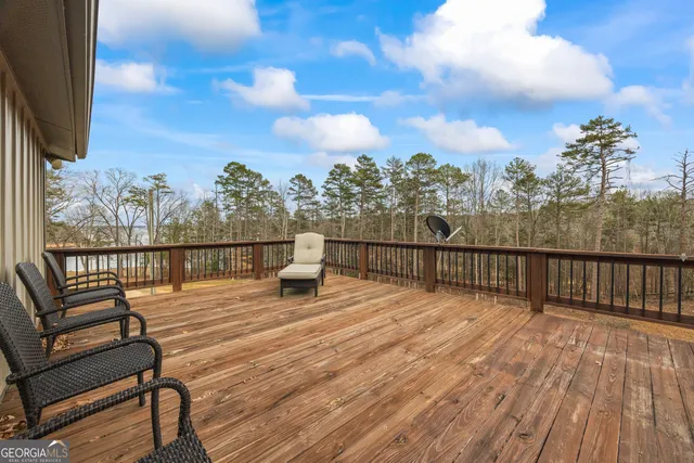 $3,500,000 | 300 Black Pt Drive, Hartwell, GA 30643
