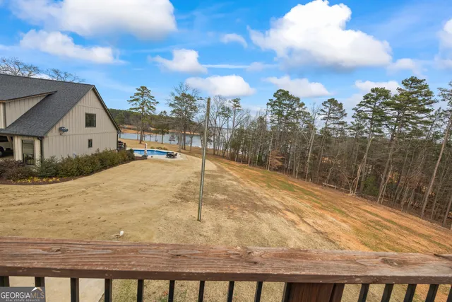 $3,500,000 | 300 Black Pt Drive, Hartwell, GA 30643