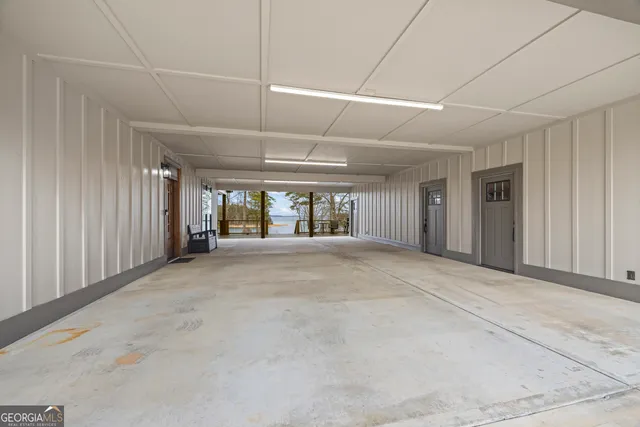 $3,500,000 | 300 Black Pt Drive, Hartwell, GA 30643