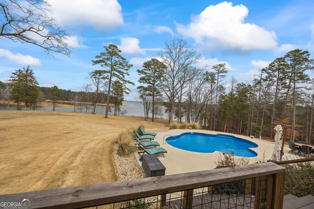 $3,500,000 | 300 Black Pt Drive, Hartwell, GA 30643