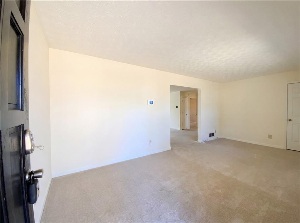 75 Christie Court Stockbridge, GA 30281 - Photo 3 of 22