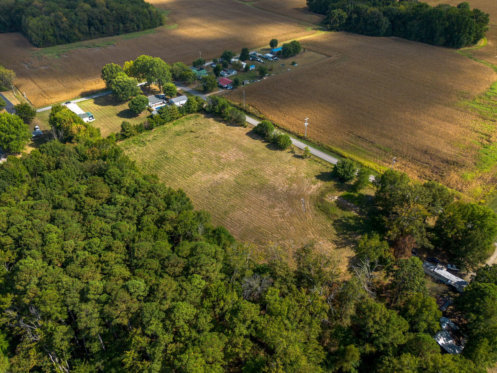 720 Payne Road Portland, TN 37148 - Photo 5 of 16 a view of a garden with an ocean