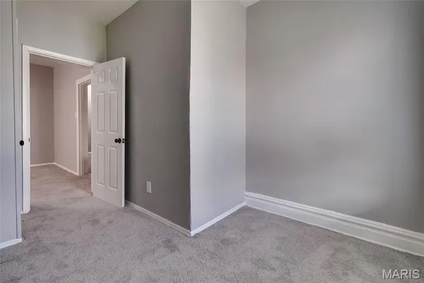 $700 | 1402 A Granville Place, St. Louis, MO 63112