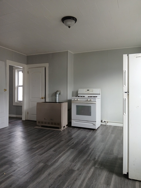 137 5th Street, Unit 3 Fall River, MA 02721 - Photo 2 of 6