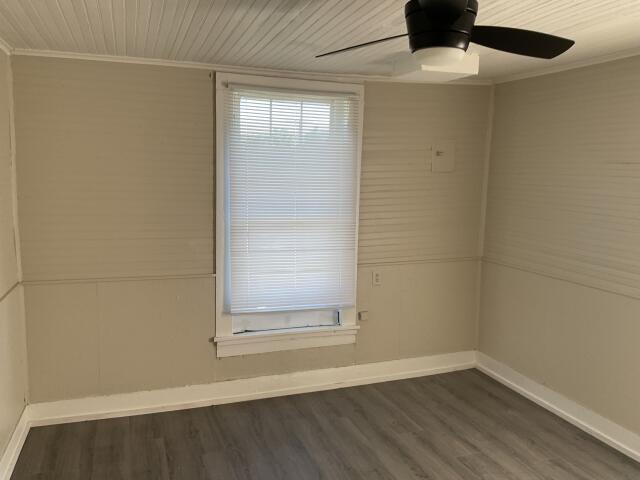 201 Hammett Street Honea Path, SC 29654 - Photo 6 of 11