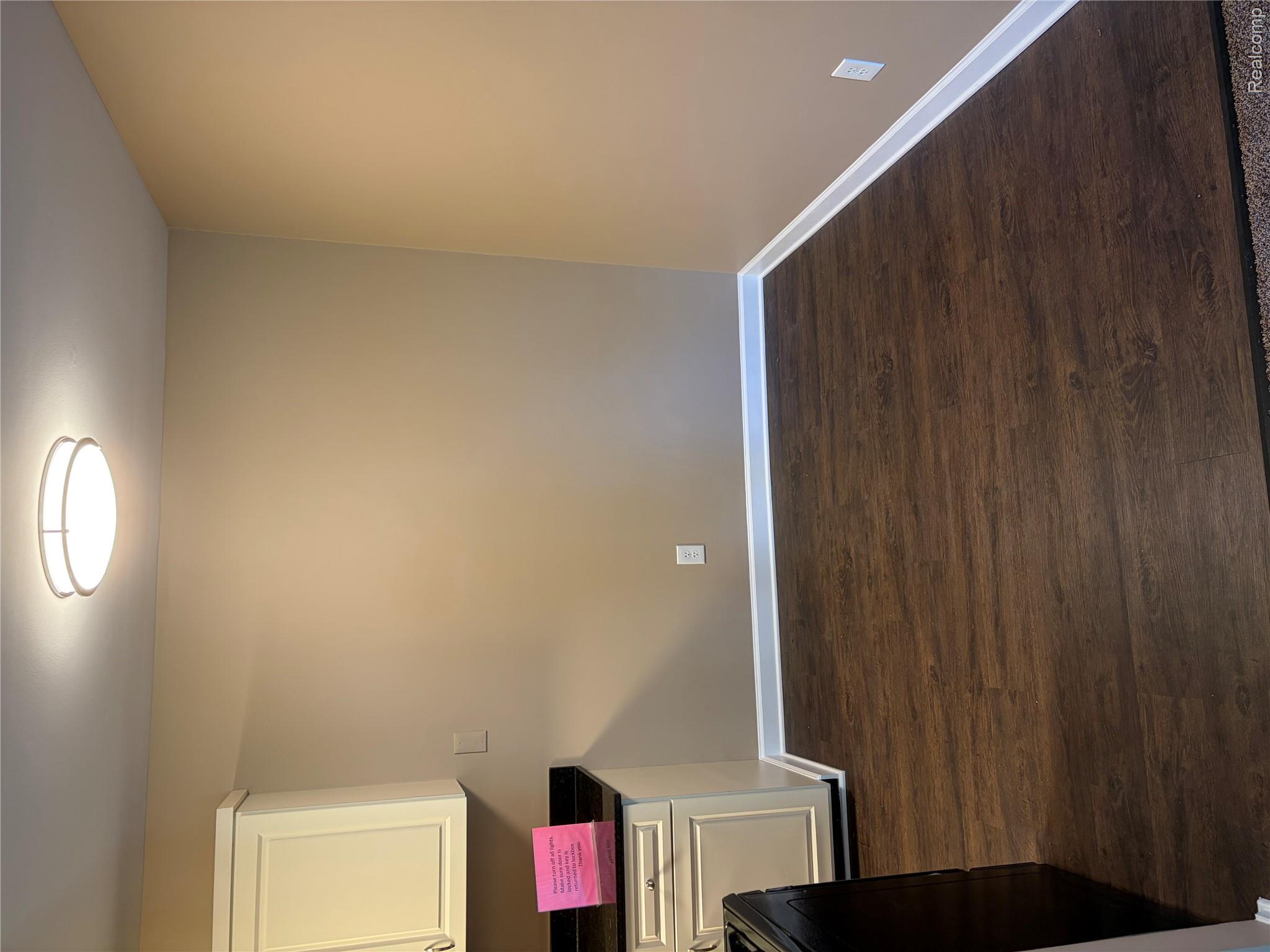 23656 North Rockledge Novi, MI 48375 - Photo 7 of 15 Dining.jpeg