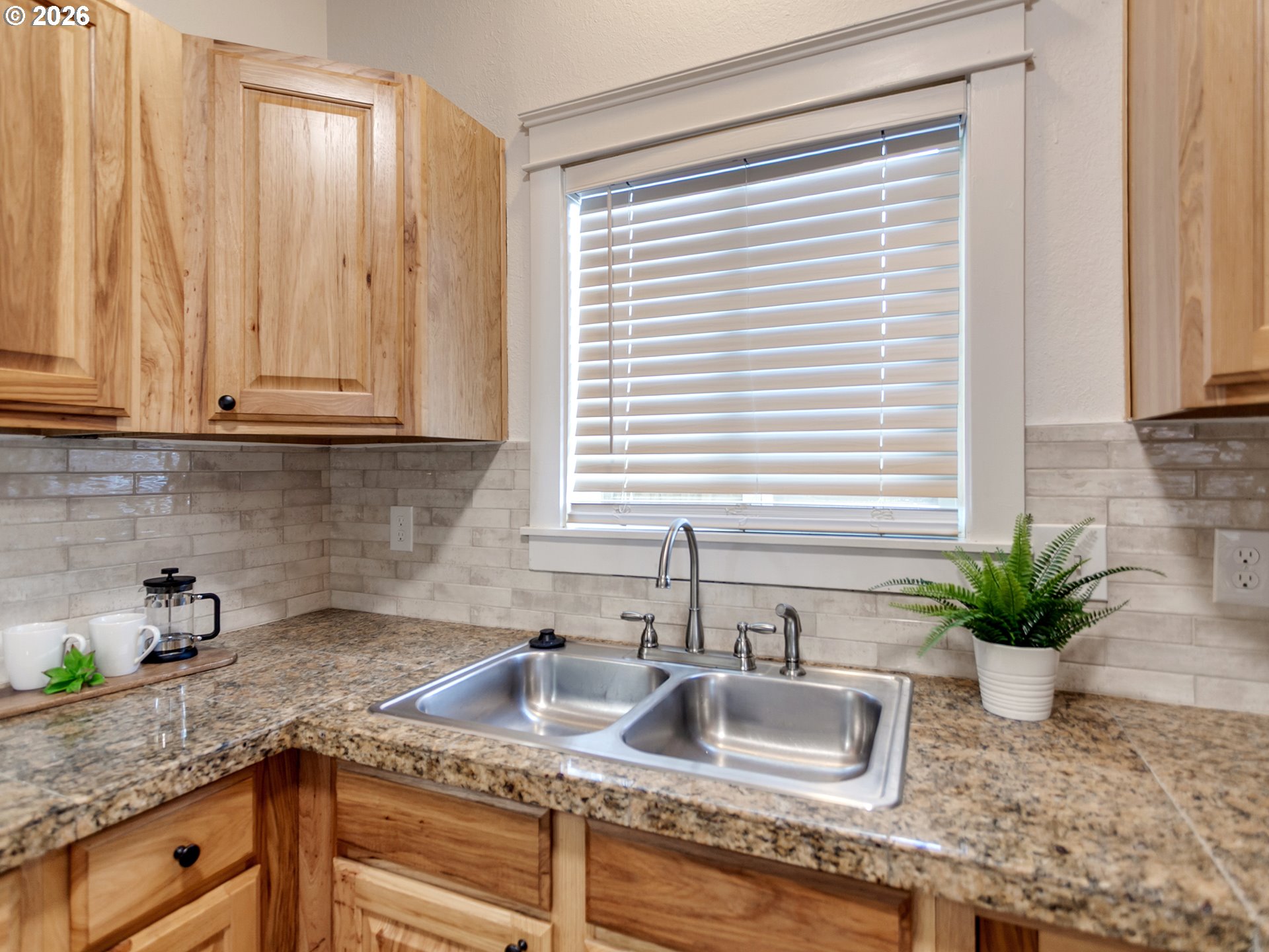 1634 Northeast 74th Avenue Portland, OR 97213 - Photo 16 of 38 Kitchen