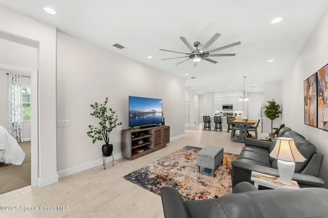 $2,950 | 7969 Cache Crk Lane, Melbourne, FL 32940