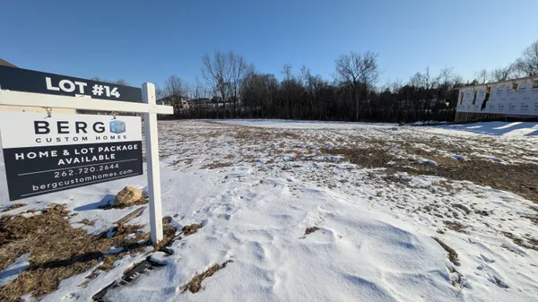 $229,900 | N51-w18979 Quietwood Drive, Unit LOT #14, Menomonee Falls, WI 53051