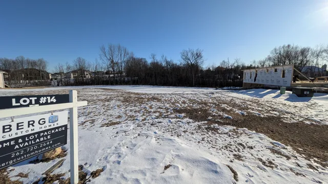 $229,900 | N51-w18979 Quietwood Drive, Unit LOT #14, Menomonee Falls, WI 53051