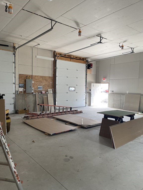 16 Dexter Street Worcester, MA 01607 - Photo 14 of 17