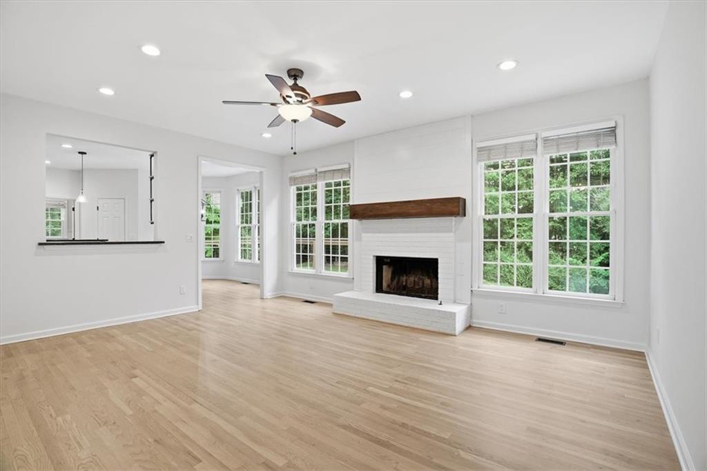 1025 Russell Point Suwanee, GA 30024 - Photo 8 of 46