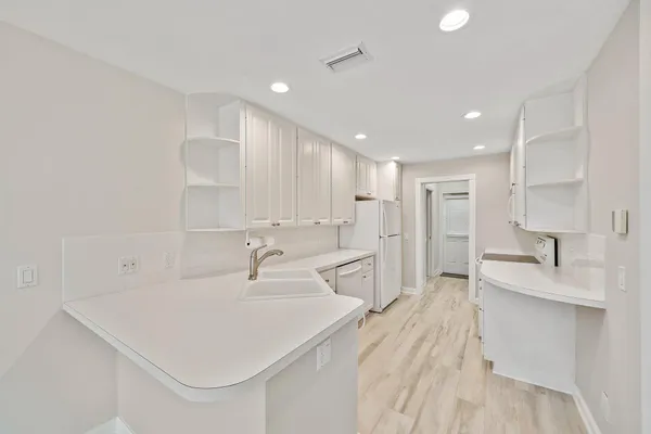 $3,400 | 351 Legare Court, Jupiter, FL 33458