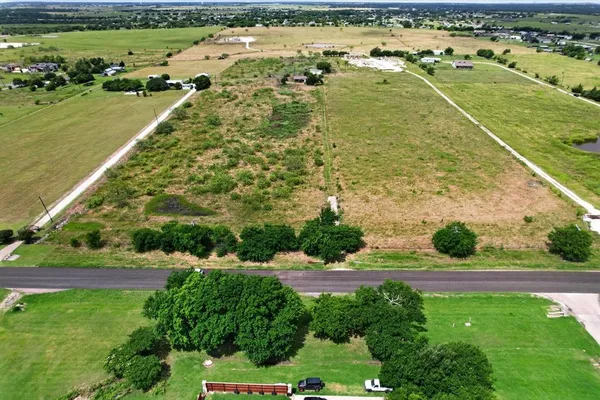 $500,000 | 3041 Farm To Market Road 2738, Alvarado, TX 76009
