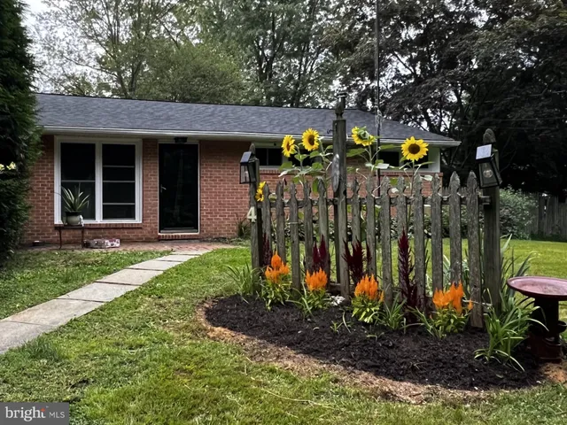 $450,000 | 4 West Pennsbury Way, Chadds Ford, PA 19317