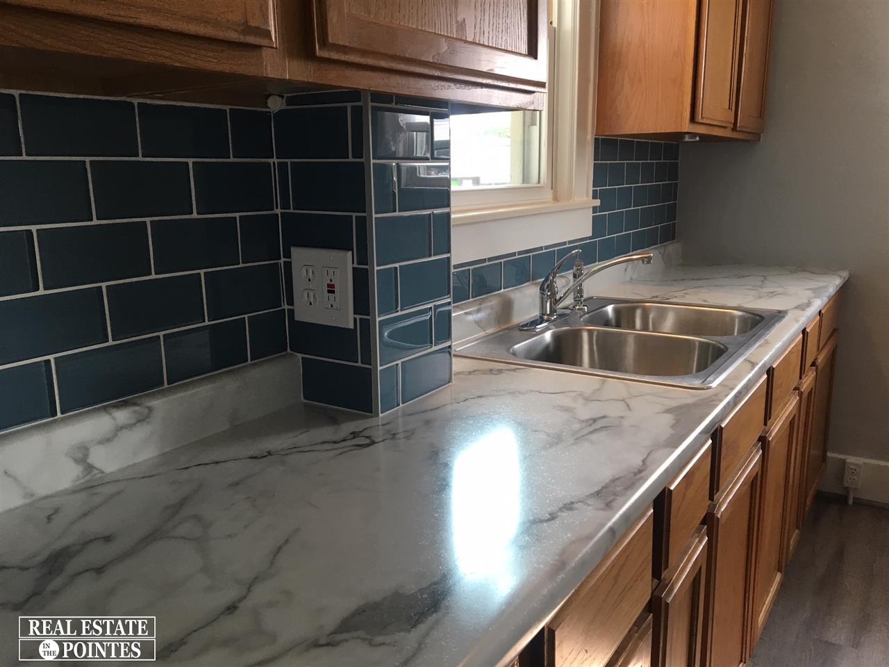 18045 Martin Road Roseville, MI 48066 - Photo 7 of 13