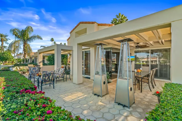 a bench sitting in front of a building