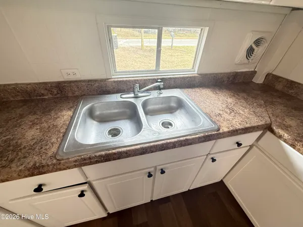 $99,900 | 113 North Academy Street, Magnolia, NC 28453