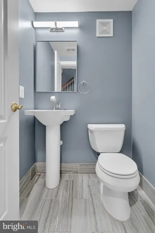 $4,950 | 1631 Colonial Hills Drive, McLean, VA 22102