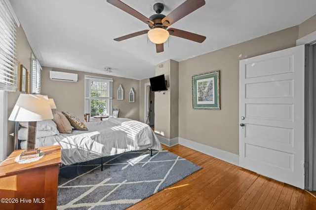 $2,000 | 411 George Street, Unit 2, New Bern, NC 28560