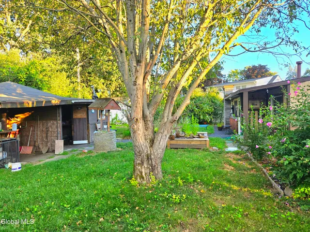 $209,900 | 1120 Outer Drive, Schenectady, NY 12303