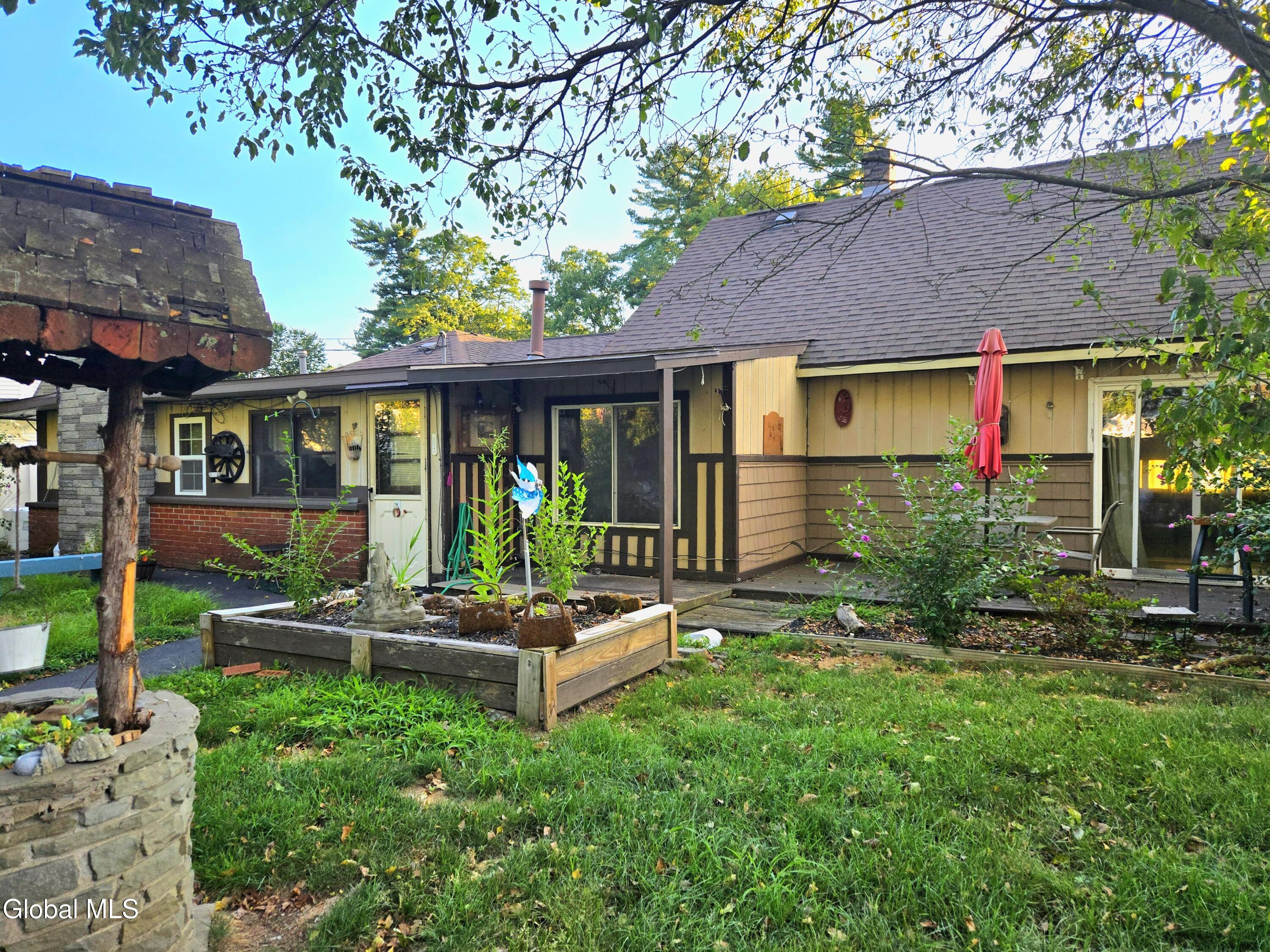 1120 Outer Drive Schenectady, NY 12303 - Photo 14 of 33 20250827_185323