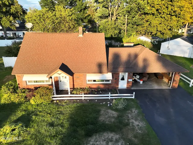 $209,900 | 1120 Outer Drive, Schenectady, NY 12303